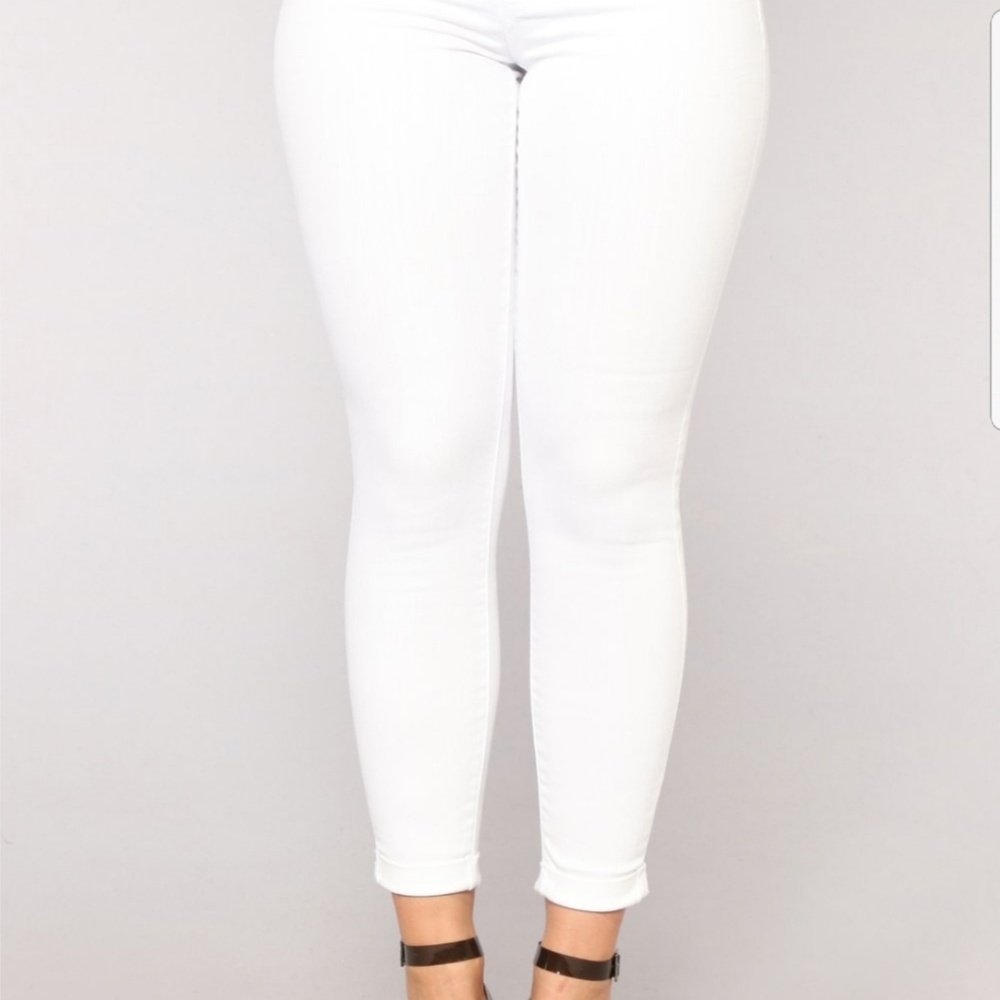Jeans - Picture 3 of 4